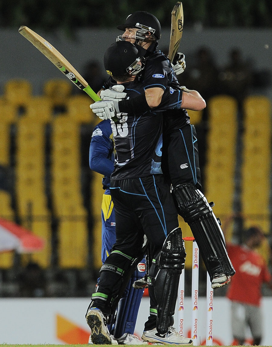 50 amazing last over finishes in cricket – Interesting Cricket Stats ...