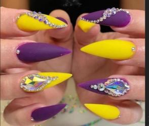 The World Champion in Beauty of Yellow Nail Designs 2018