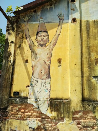 "Art is rubbish" by Ernest Zacharevic