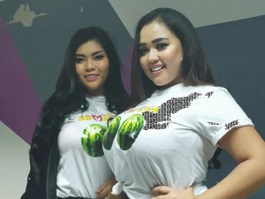 Berita artis terbaru: duo semangka operasi plastik