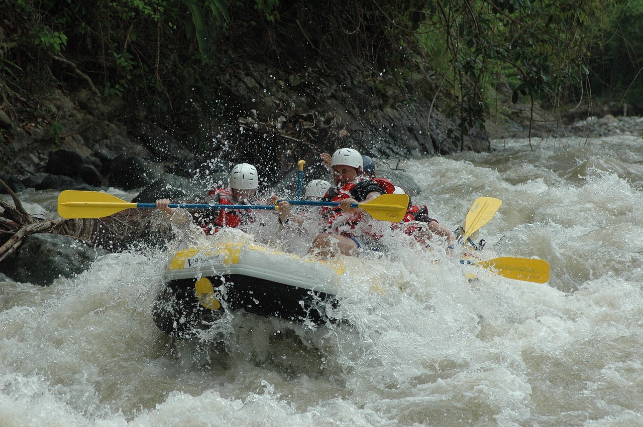 Navigating Whitewater Rapids: Essential Tips and Techniques for Kayakers