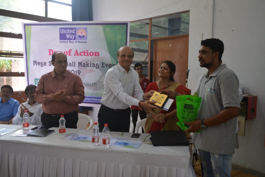 Honoured-by-gift.--1024x682