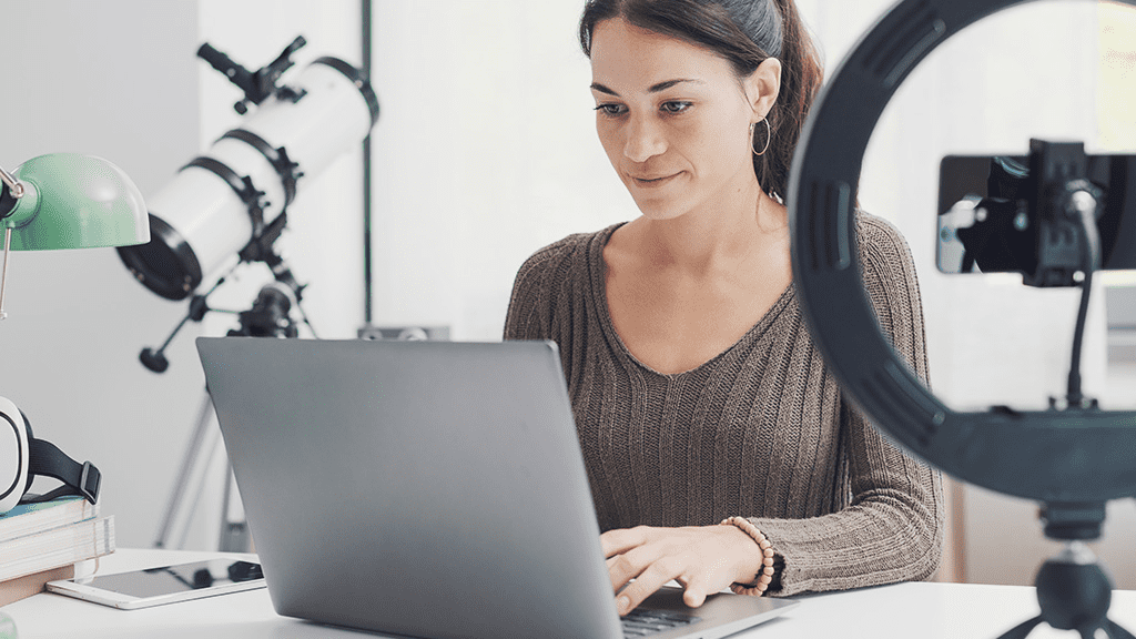 Whats-the-amazon-influencers-program-application-process