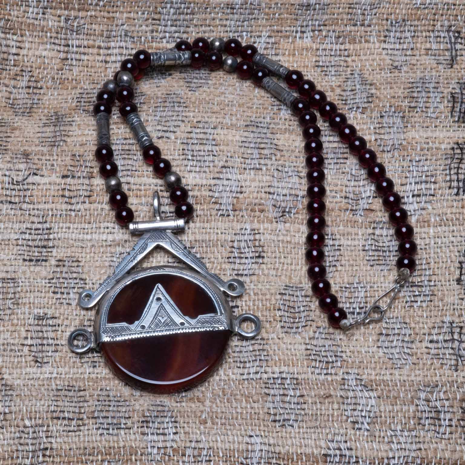 Tuareg necklace with silver and carnelian - Pagode Shop