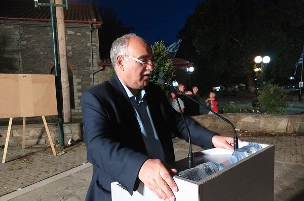 ΑΓΩΝΙΖΟΜΑΣΤΕ ΜΕ ΣΕΜΝΟΤΗΤΑ, ΓΙΑ ΝΑ ΕΝΩΣΟΥΜΕ ΤΟΥΣ ΔΗΜΟΤΕΣ