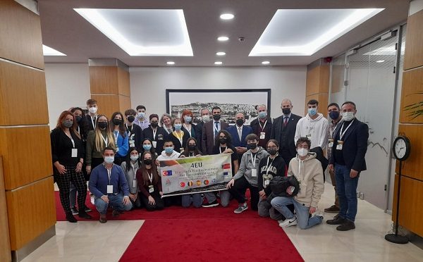 ΤΟ 3ο ΓΥΜΝΑΣΙΟ ΛΑΡΙΣΑΣ ΣΤΟ KAYSERI ΤΗΣ ΤΟΥΡΚΙΑΣ ΜΕ ERASMUS+