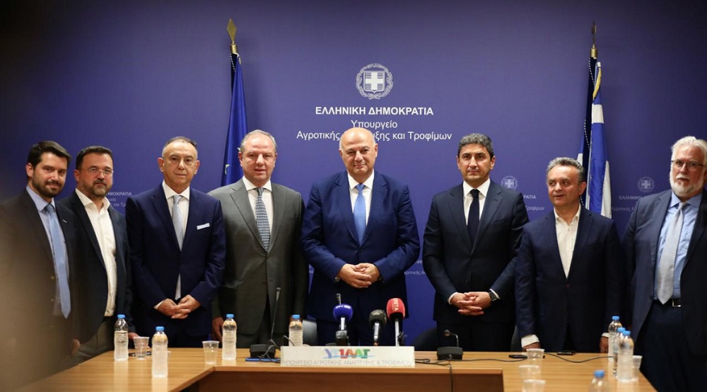 Η τελετή παράδοσης – παραλαβής στο Υπουργείο Αγροτικής Ανάπτυξης και Τροφίμων