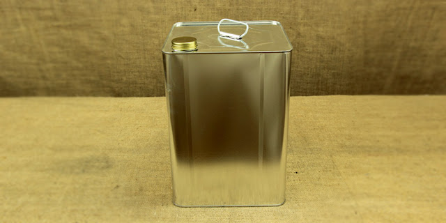 Δύο συλλήψεις στην Ελασσόνα για παράνομο εμπόριο λαδιού