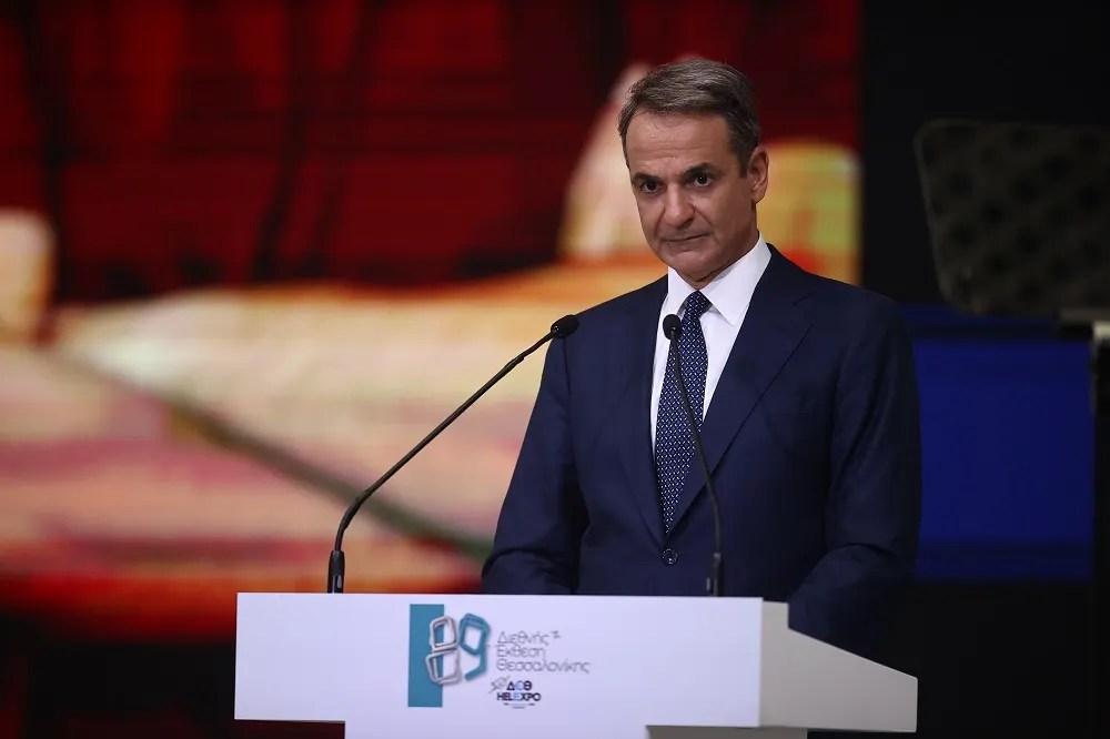 Οι αντιδράσεις της αντιπολίτευσης για το καλάθι Μητσοτάκη