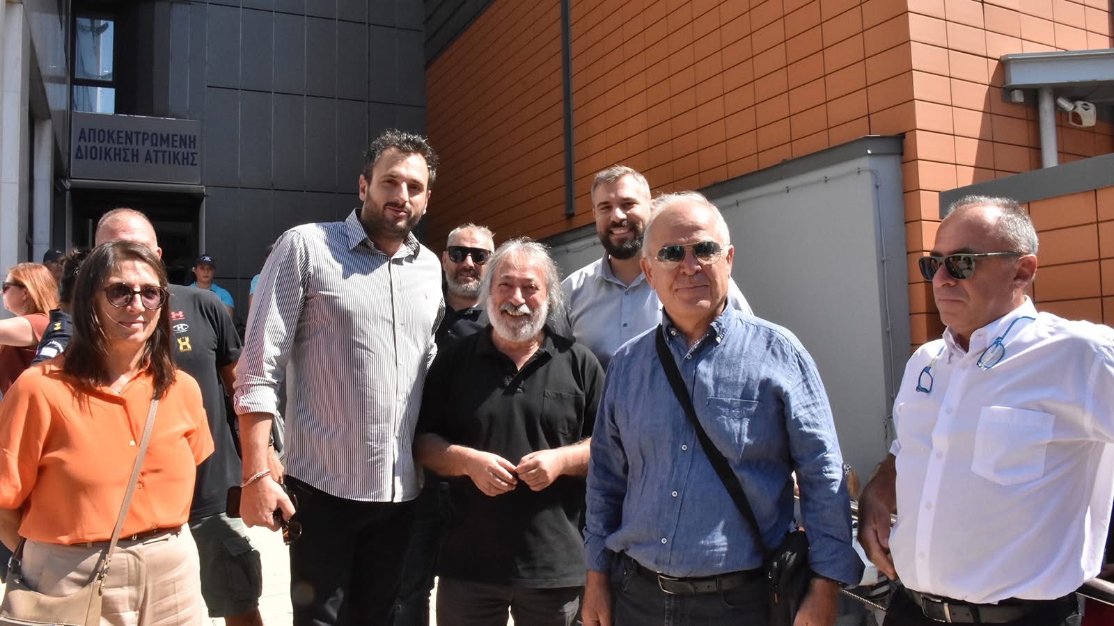 Στο πλευρό του Δημάρχου Καισαριανής ο Στέλιος Τσικριτσής