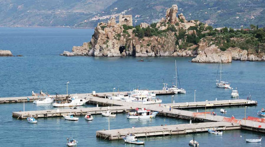 sub cefalù