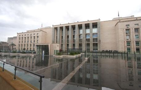 naufragio nuova iside comincia il processo