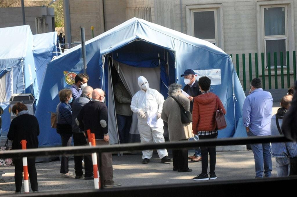 crisi degli ospedali a palermo