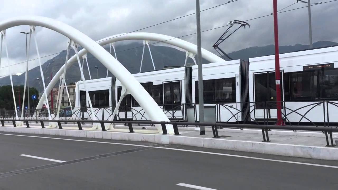 aggressione su tram