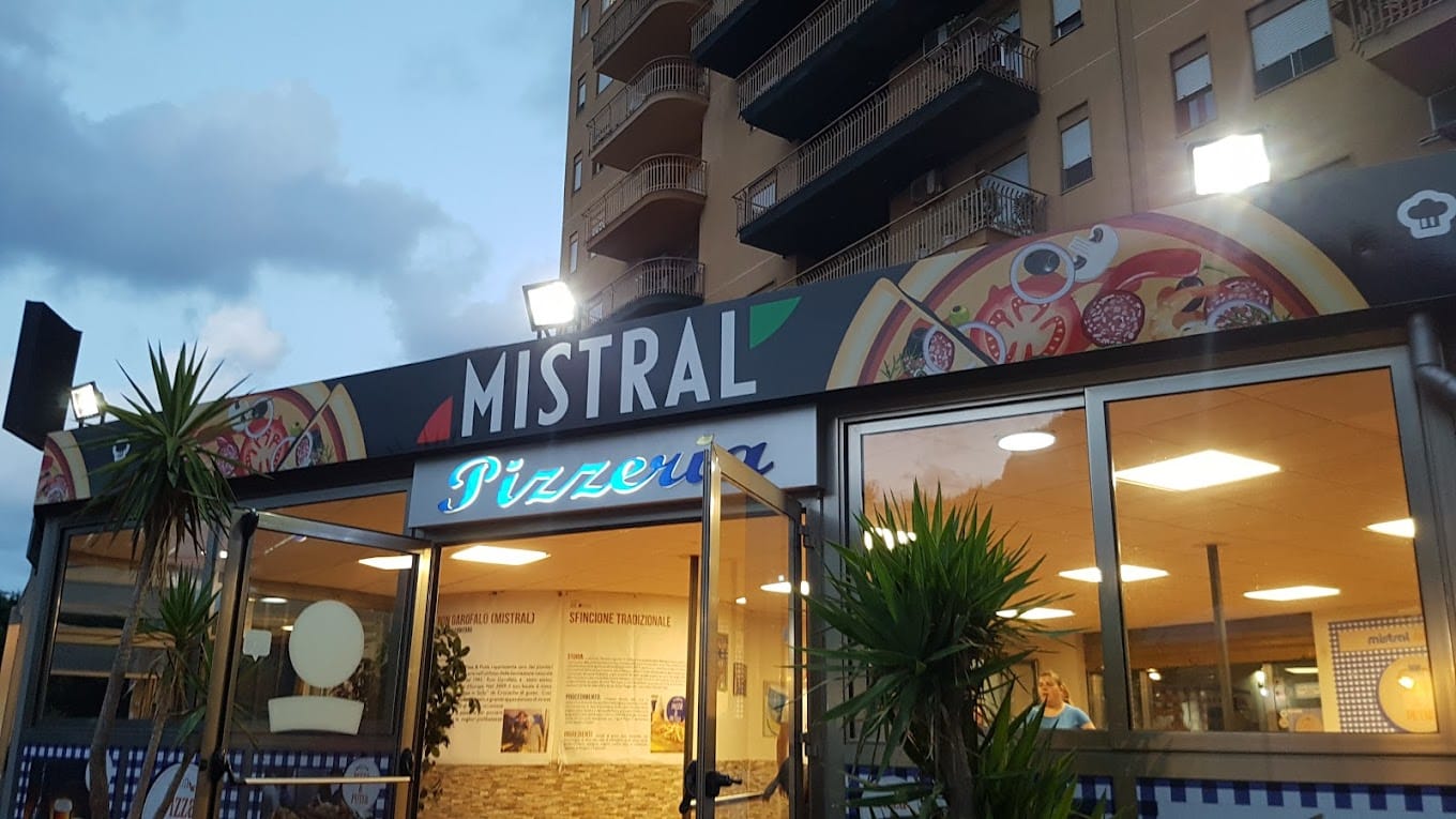 bar mistral furti nella notte