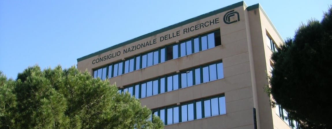 cnr palermo spento l'incendio