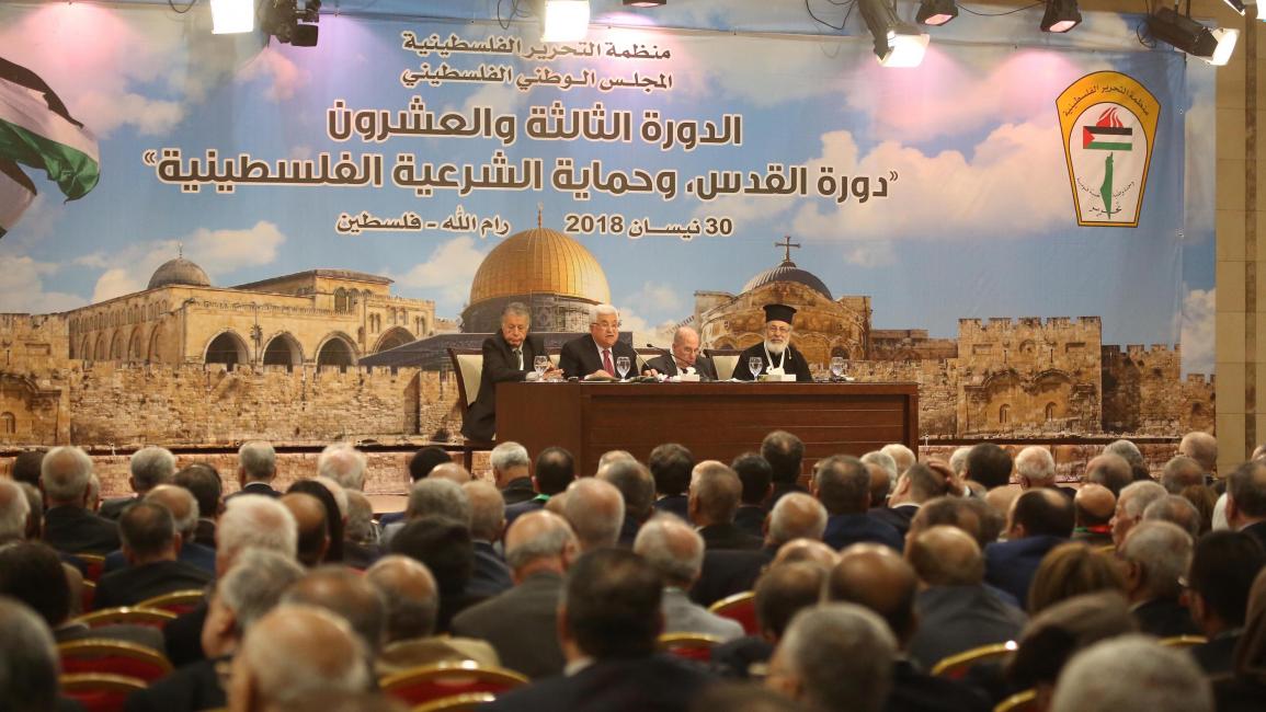 تحالف القوى الفلسطينية: تصريحات عباس إقصائية وتملي القبول ببرنامج سياسي فاشل تحالف القوى الفلسطينية: تصريحات عباس إقصائية وتملي القبول ببرنامج سياسي فاشل