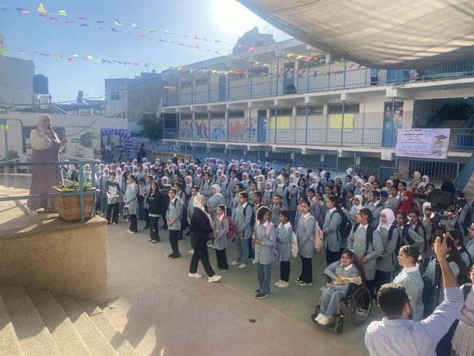 عودة 46 ألف طفل لاجئ لمقاعد الدراسة وسط التهجير والنزوح بالضفة