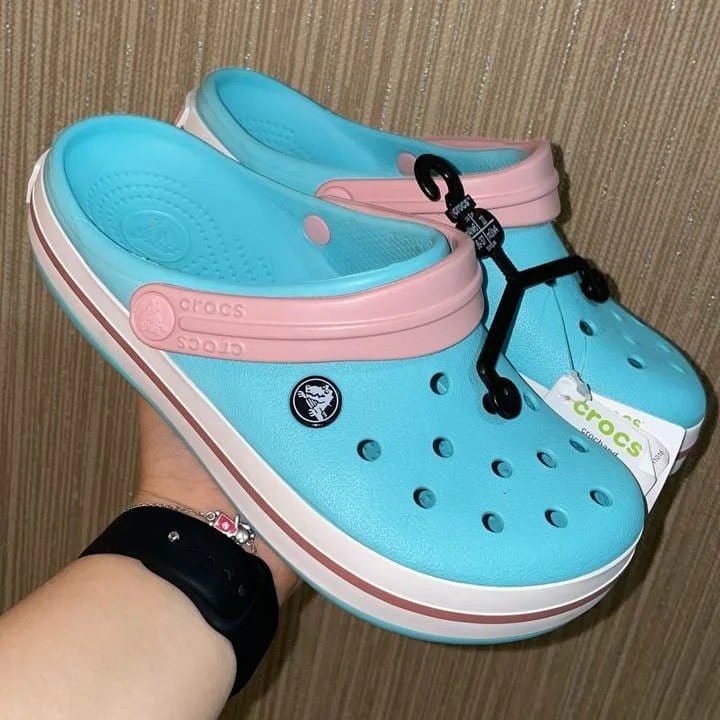 Crocs PALLETS