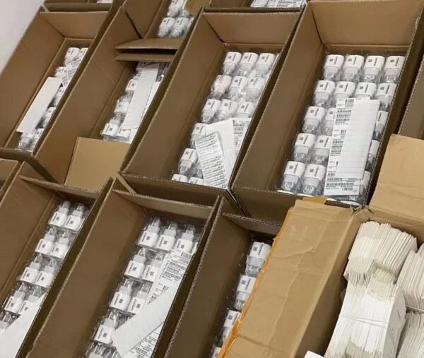 Apple AirPods Pro Pallet,buy Apple AirPods Pro pallet,wholesale Apple products,Apple Smart Watches pallet,Apple accessories pallet,bulk Apple AirPods Pro,resale Apple gadgets,premium Apple pallet,wholesale tech products,high-profit Apple products,Apple earbuds bulk,Apple smart watches wholesale,Apple liquidation deals,tech resellers Apple,wholesale electronics pallet