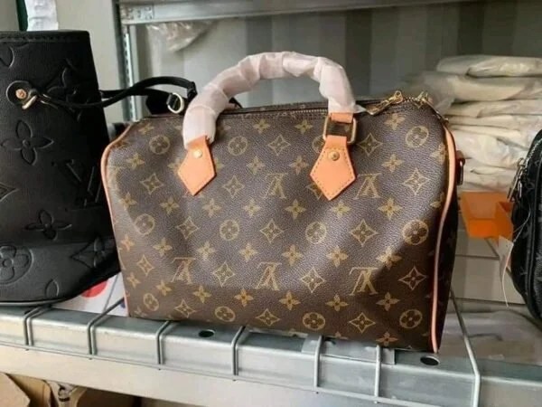 ladies handbags liquidation