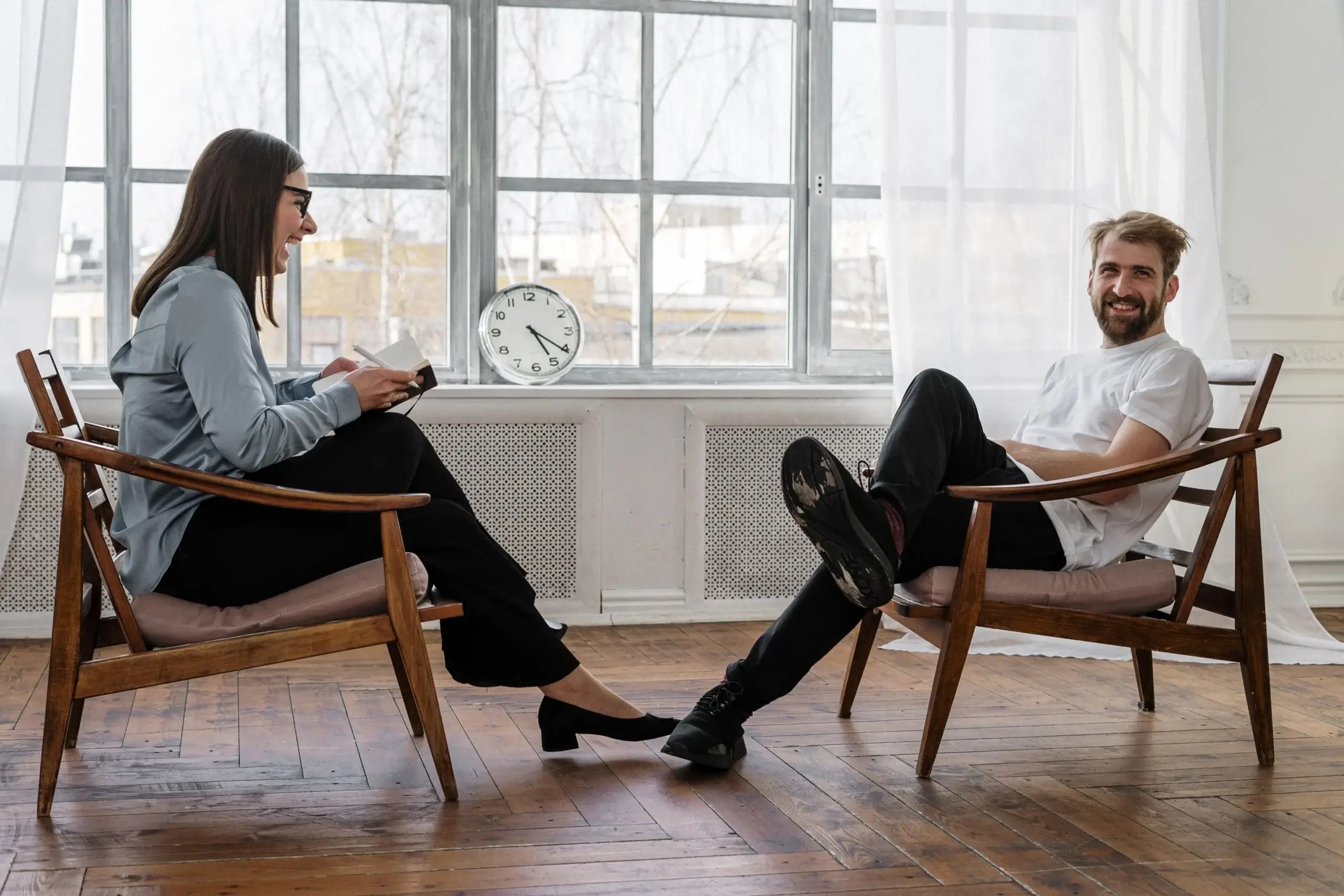 Therapist and client having a calm trauma therapy session