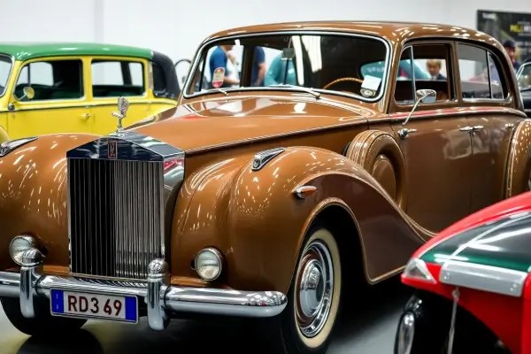 Como financiar a restauração de carros antigos