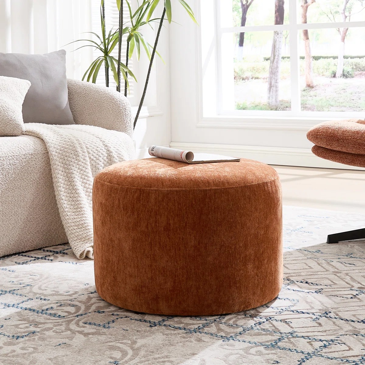 Modora Round Ottoman