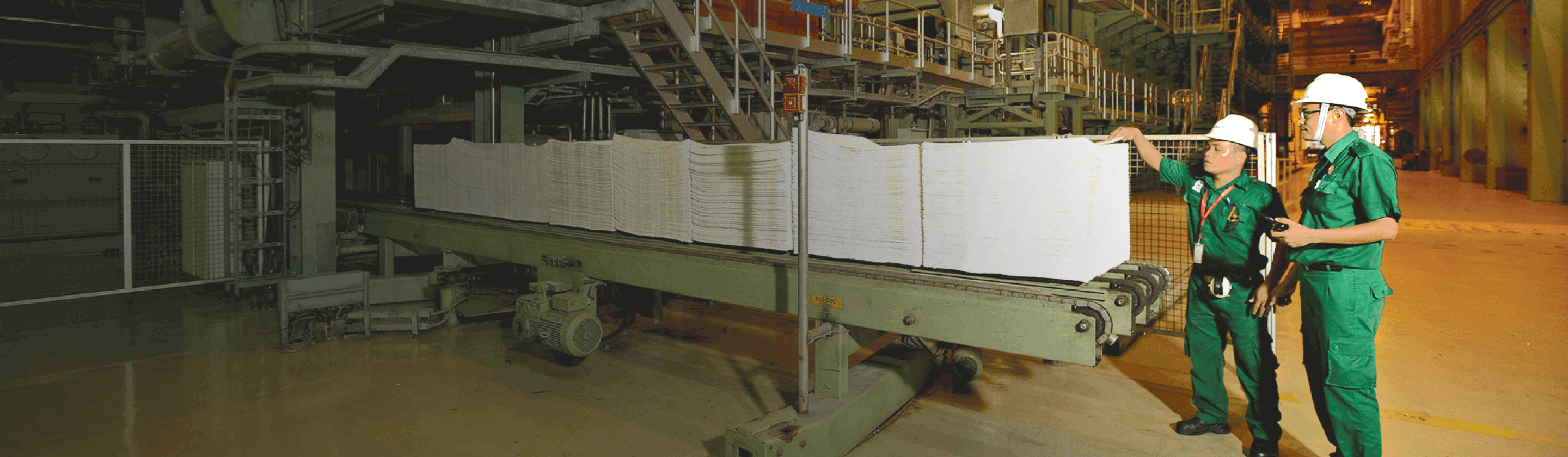  Di Teknologi Manufaktur Bahkan ke depan uang kertaspun akan tereduksi dengan penggunaan uang elektronik e-money.