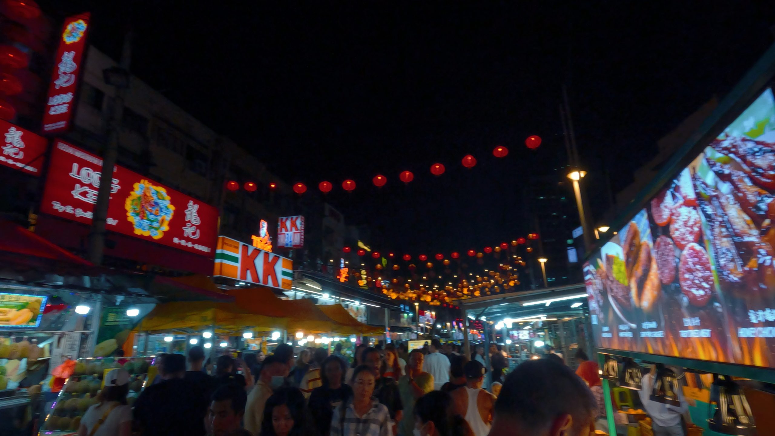 Jalan Alor Street Food Market: A Gastronomic Adventure