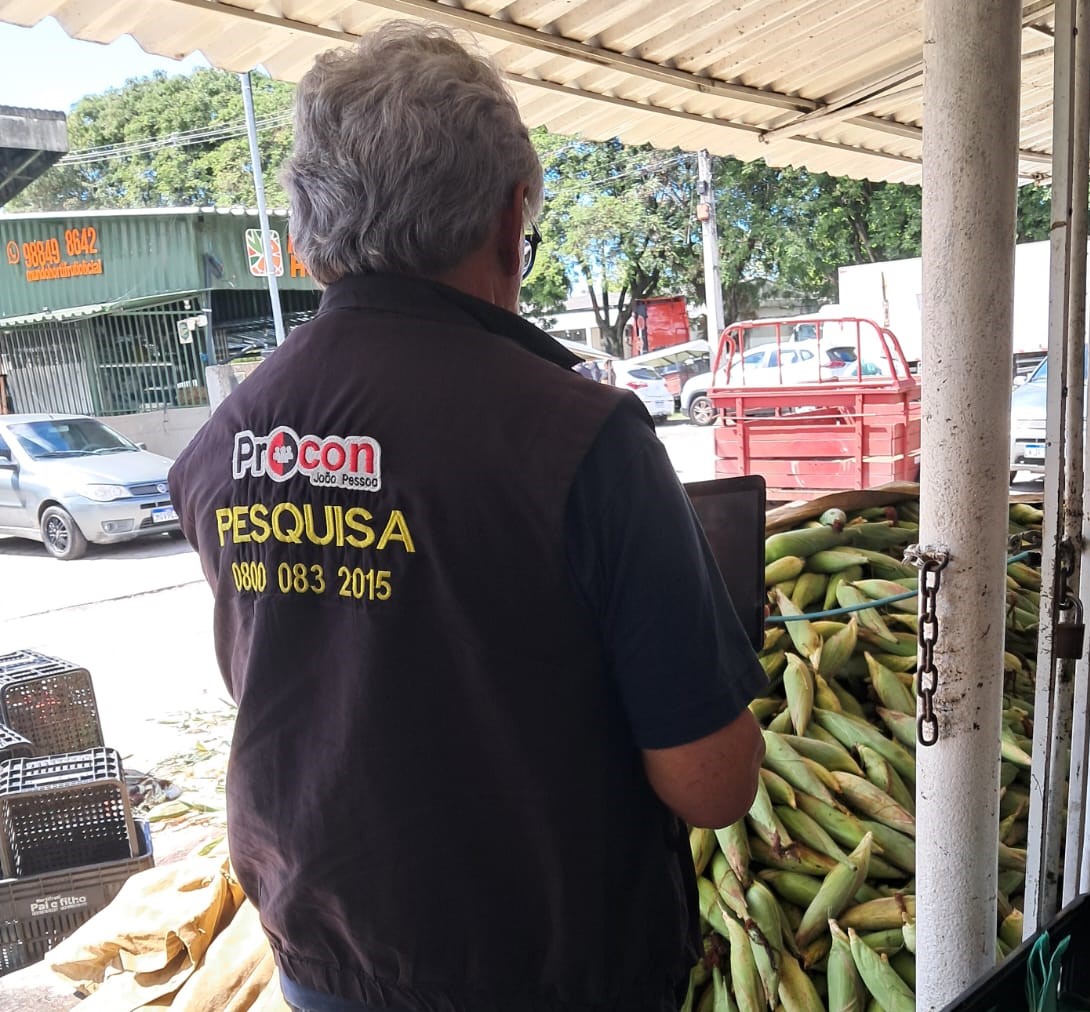 Pesquisa encontra diferença de até R$ 15 no preço da mão de milho, em João Pessoa Pesquisa encontra diferença de até R$ 15 no preço da mão de milho, em João Pessoa