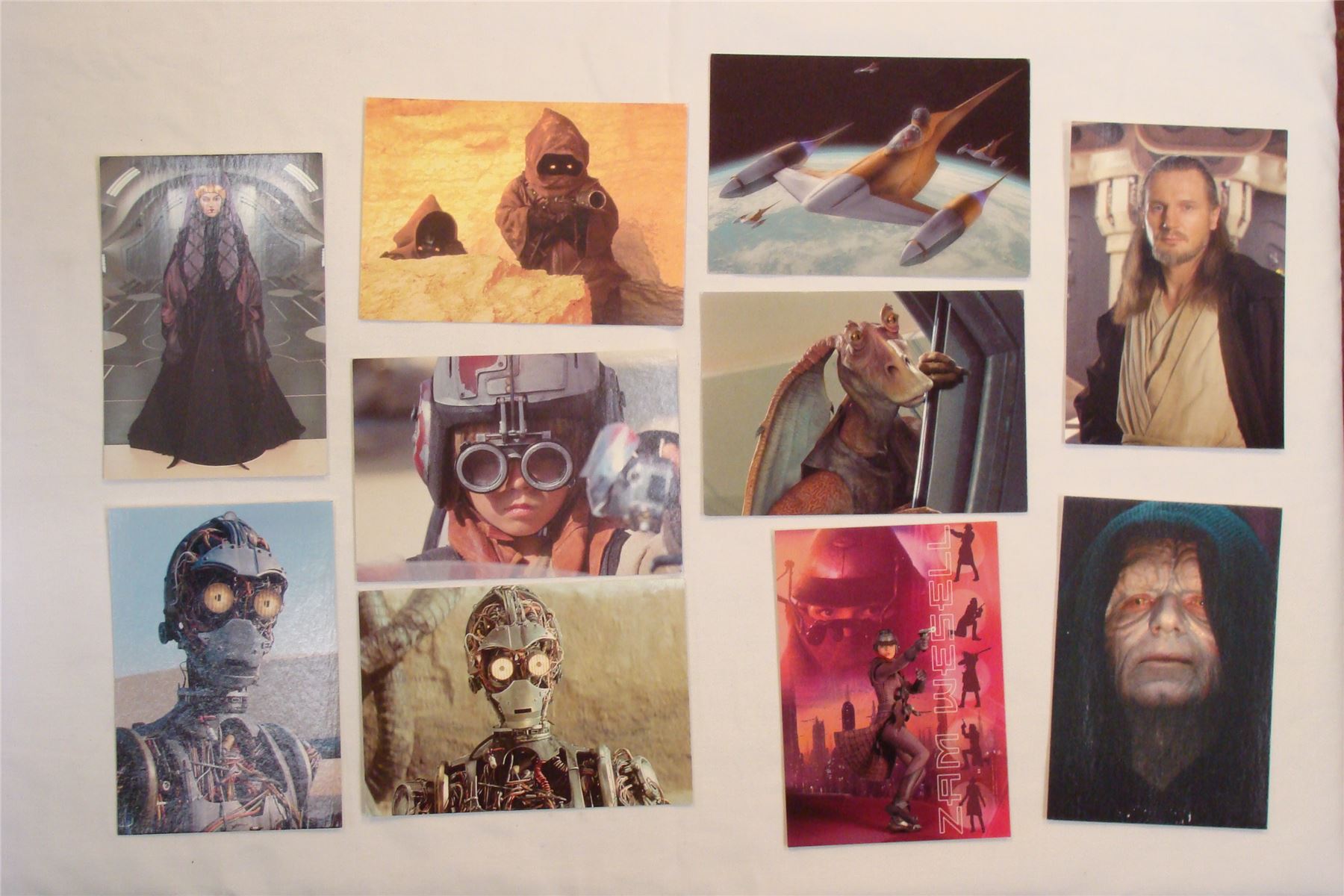 Star Wars Postcards x10 (inc Qui-gon Jinn, C-3PO and Emperor Palpatine)
