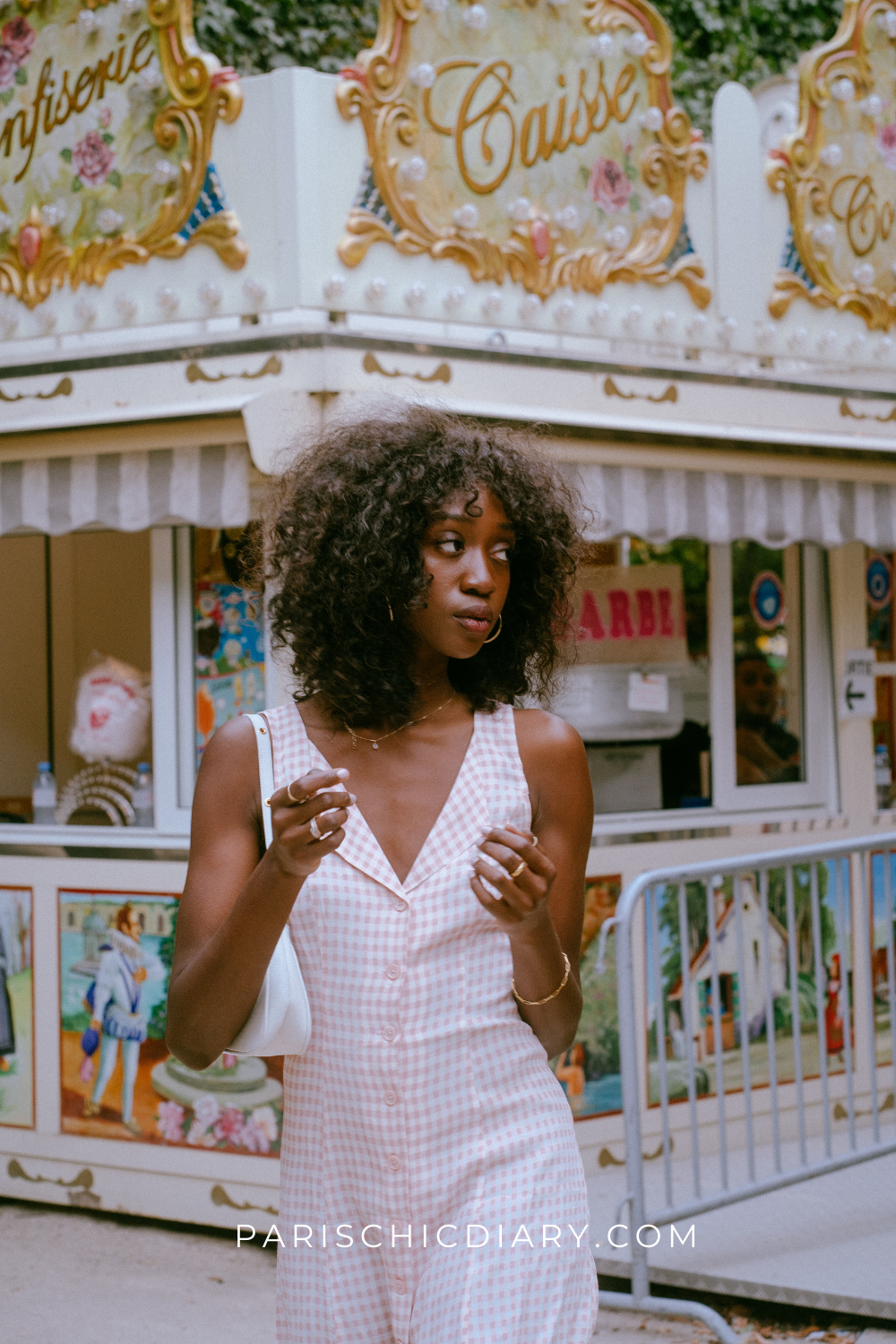 Parisian Style, French Style, Paris Images, Paris Pictures, Paris Photography, Paris street style, Parisian Chic Style, Paris Fashion, Paris aesthetic, paris photographer, Paris chic diary