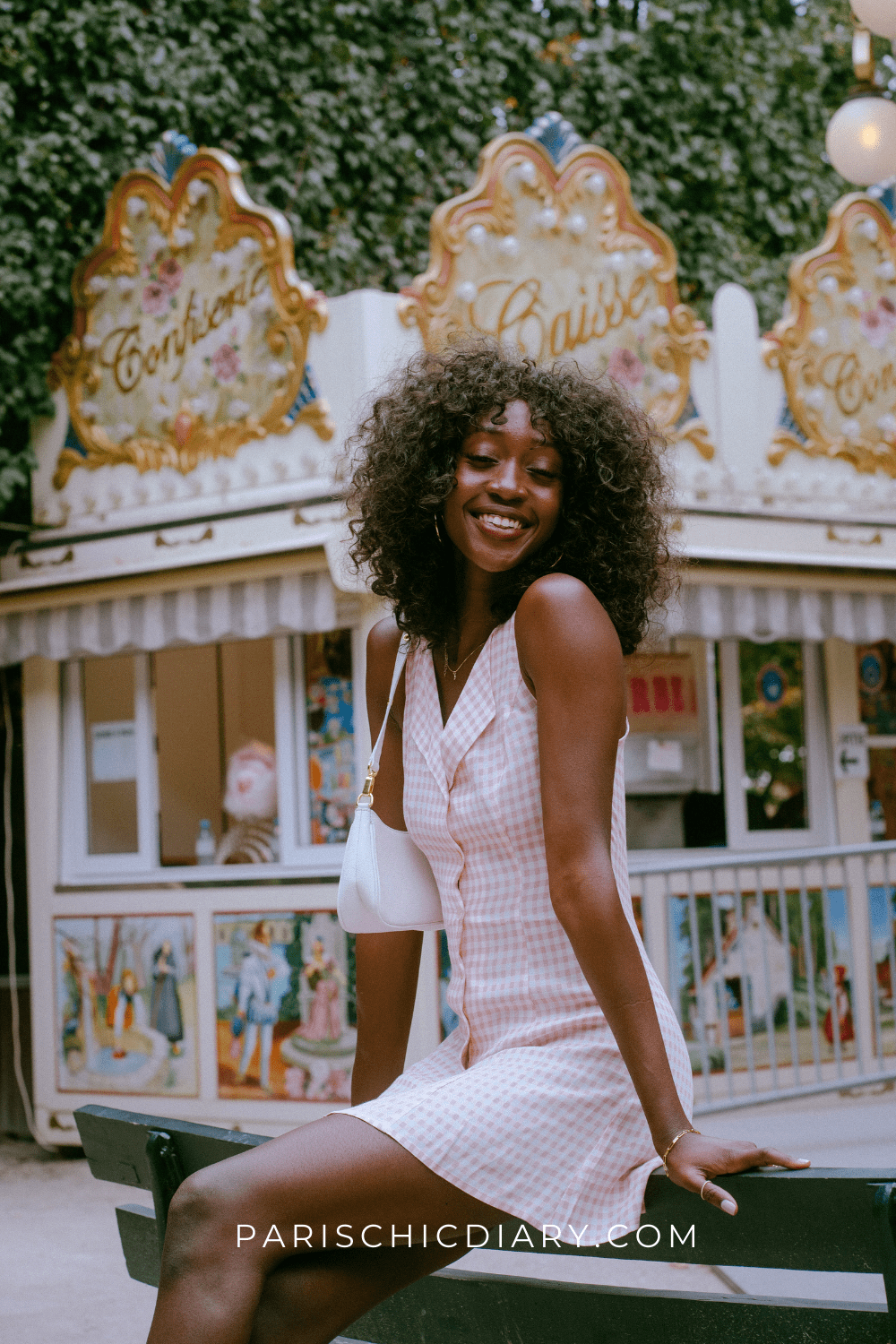 Parisian Style, French Style, Paris Images, Paris Pictures, Paris Photography, Paris street style, Parisian Chic Style, Paris Fashion, Paris aesthetic, paris photographer, Paris chic diary