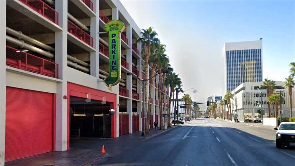 Fremont street experience parking garage & low-cost lots