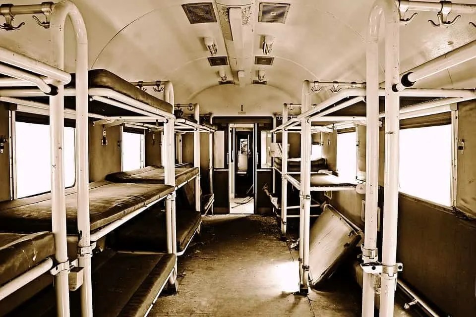 How To Save Money When Traveling And Not To Go Broke While Abroad? 31 sleeper train