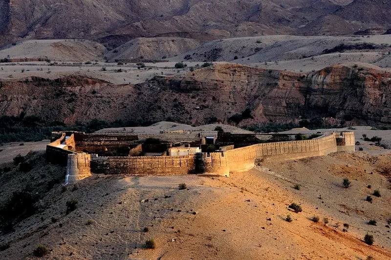 60 Beautiful places to visit in Pakistan that will change your perception about the country 16 Ranikot Fort, Sann