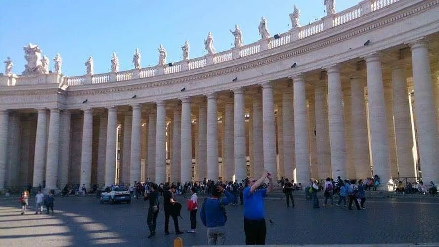 How To Spend 10 Days in Italy: 6 Amazing Itineraries 18 st peter square