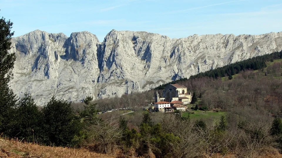 Northern Spain Road Trip- Planning, routes, helpful resources, and everything you need to know 6 basque country nature