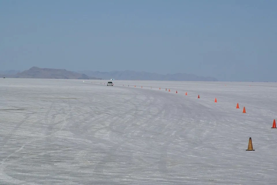30 Most Remote Places In The US For A Different Experience 22 utah salt flats