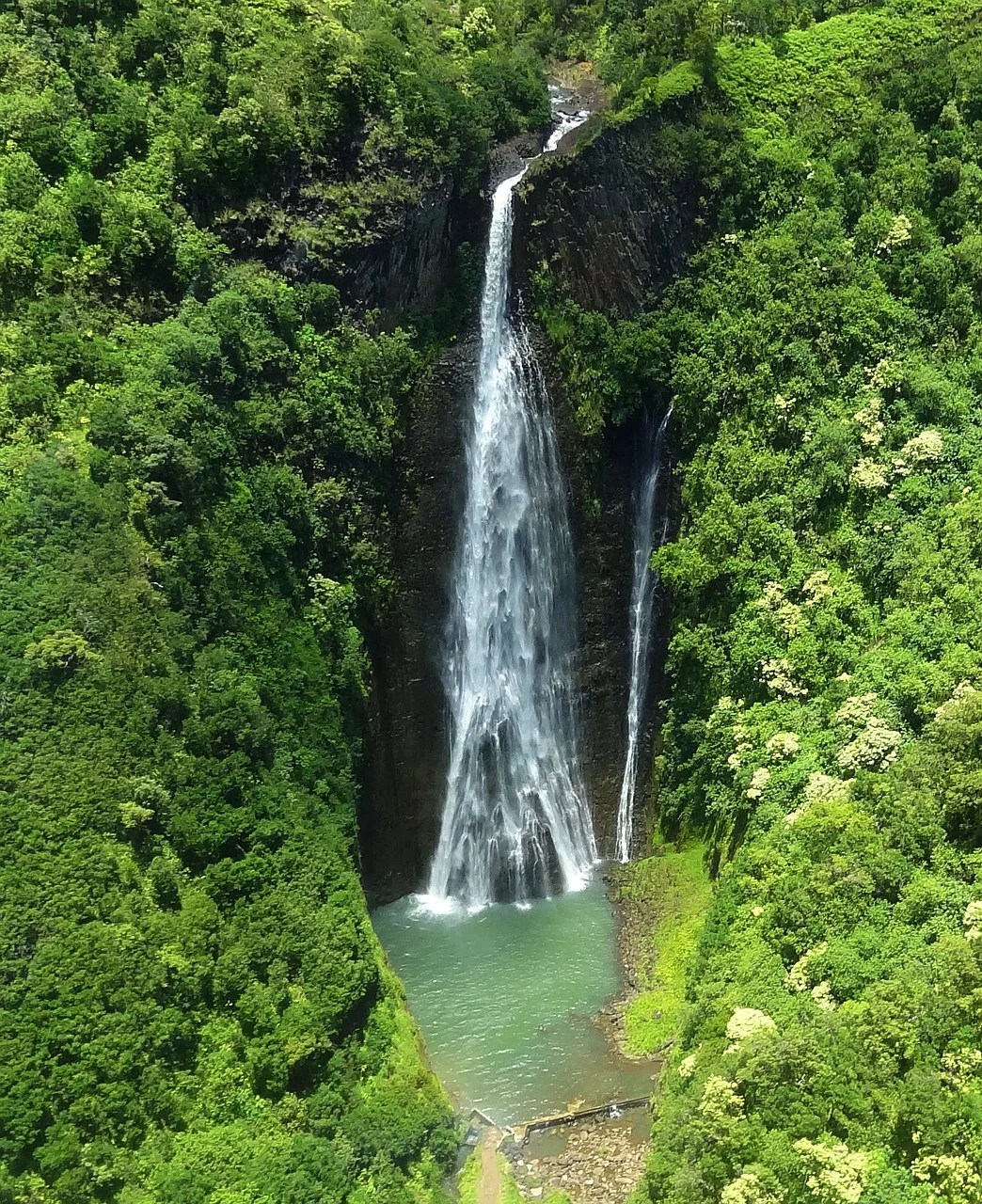 20 Most Beautiful Waterfalls in Panama You Have To Visit 11 alto de piedra waterfalls in panama