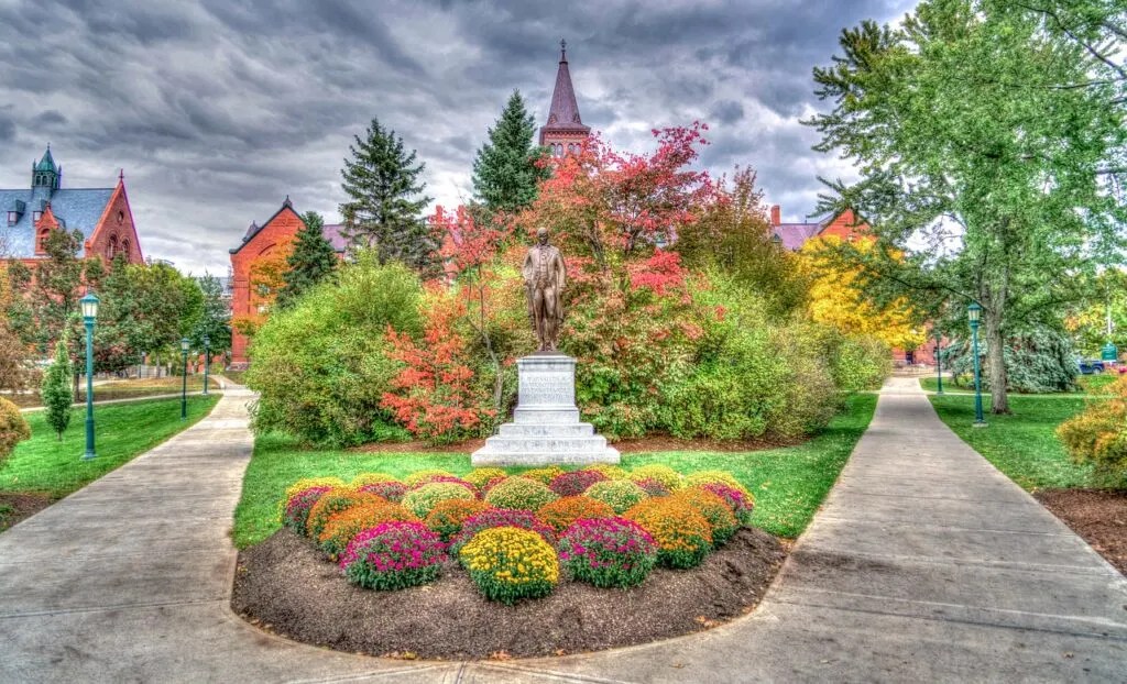 23 Best Fall Vacations In The US For Your Next Trip 2 Burlington
