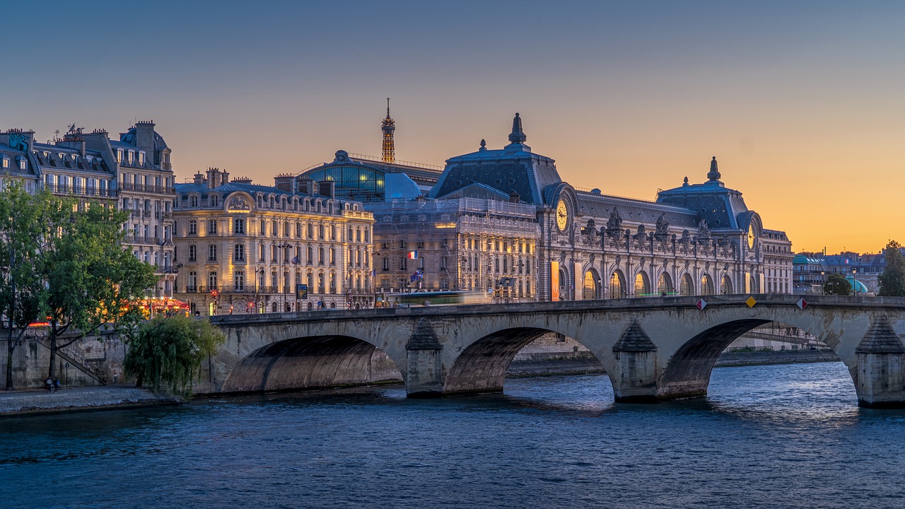 18 Non-Touristy Things To Do In Paris For A Different Experience non-touristy things to do in paris