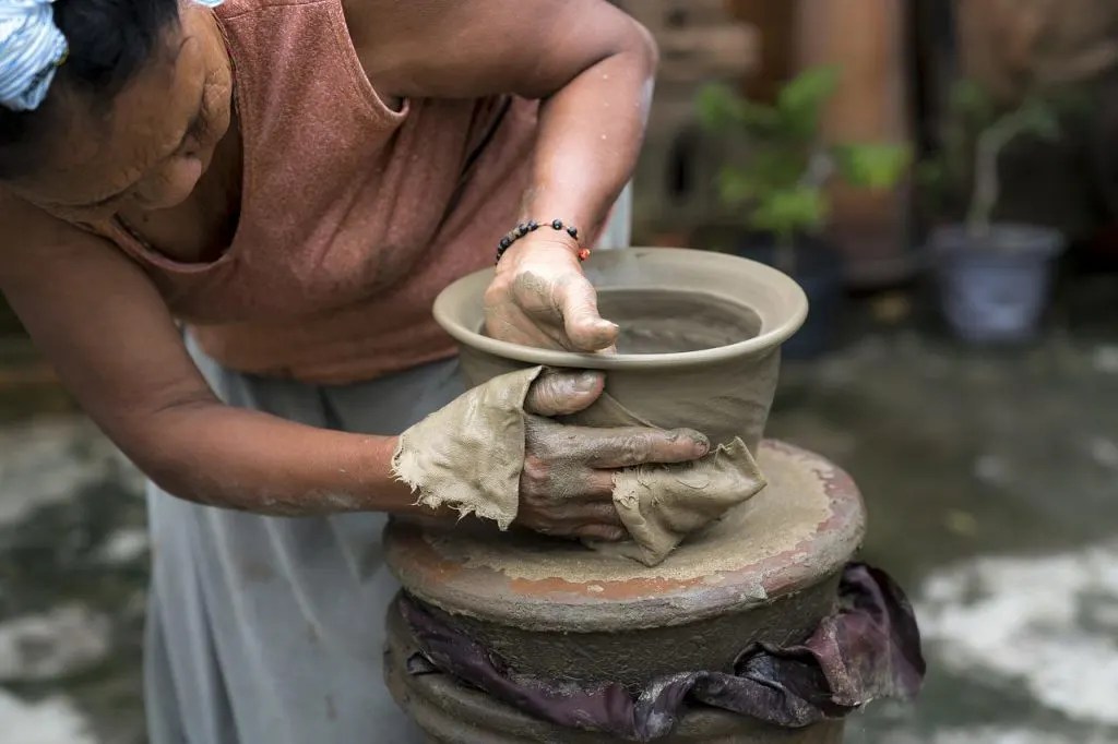 Ultimate Guide To Shopping In Vietnam- Everything You Need To Know 12 pottery shopping in vietnam