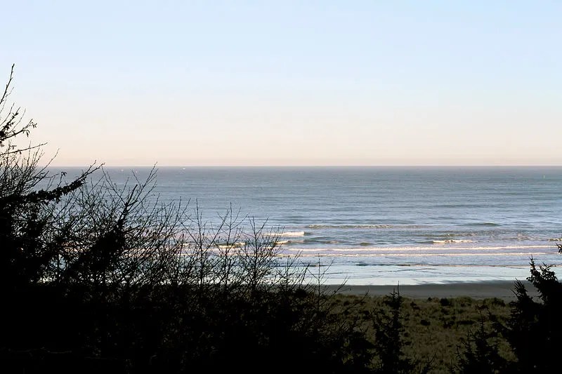18 Hidden Beaches In Oregon For A Peaceful Getaway 15 Bastendorff Beach