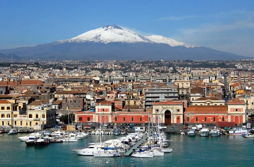 48 Fun Facts About Sicily That Will Blow Your Mind 17 catania