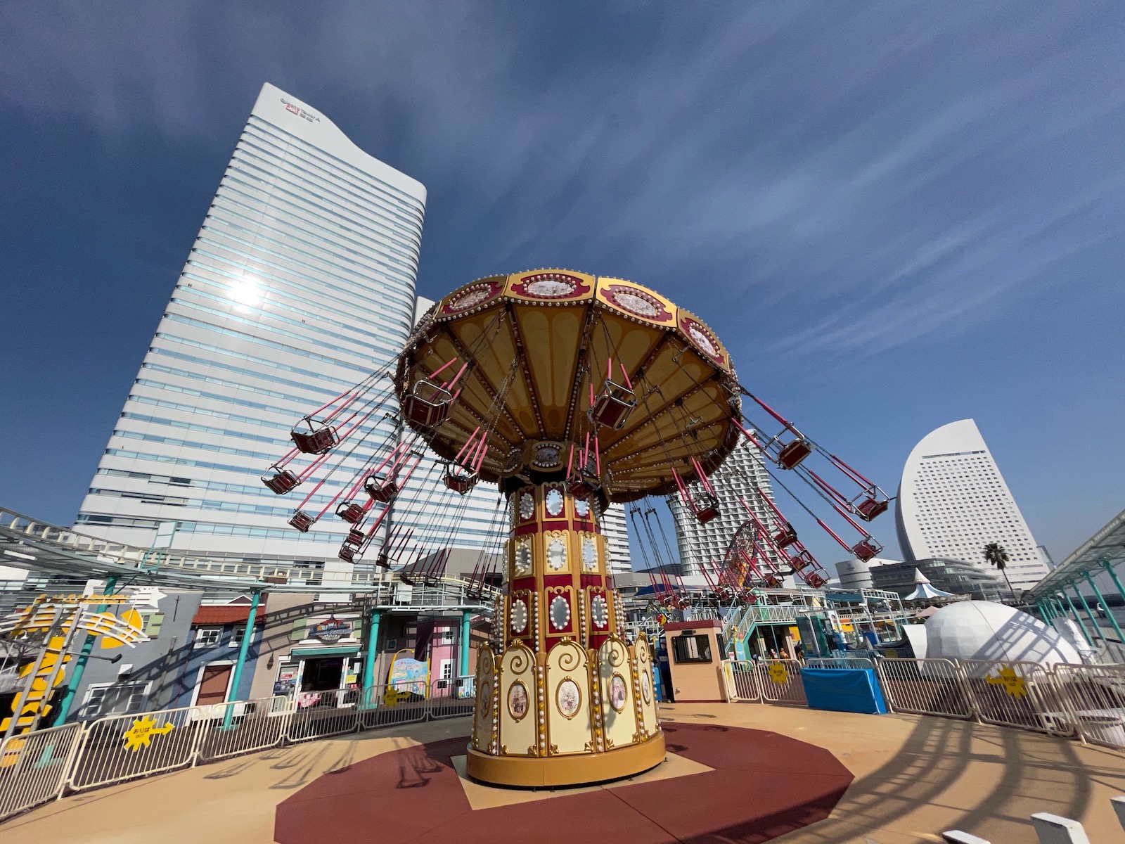 夢見心地の光る空中ブランコ 夢見心地の光る空中ブランコ