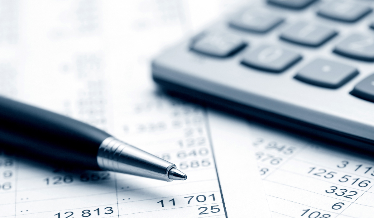 Financial reports analysis