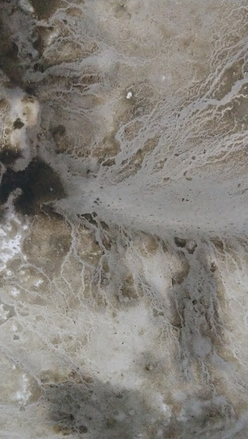 serie lost sea, Waddenklei, afgewerkte olie op papier, detail