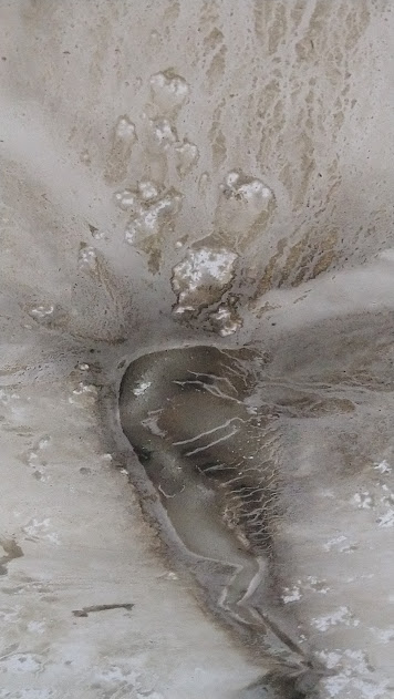 serie lost sea, Waddenklei, afgewerkte olie op papier, detail